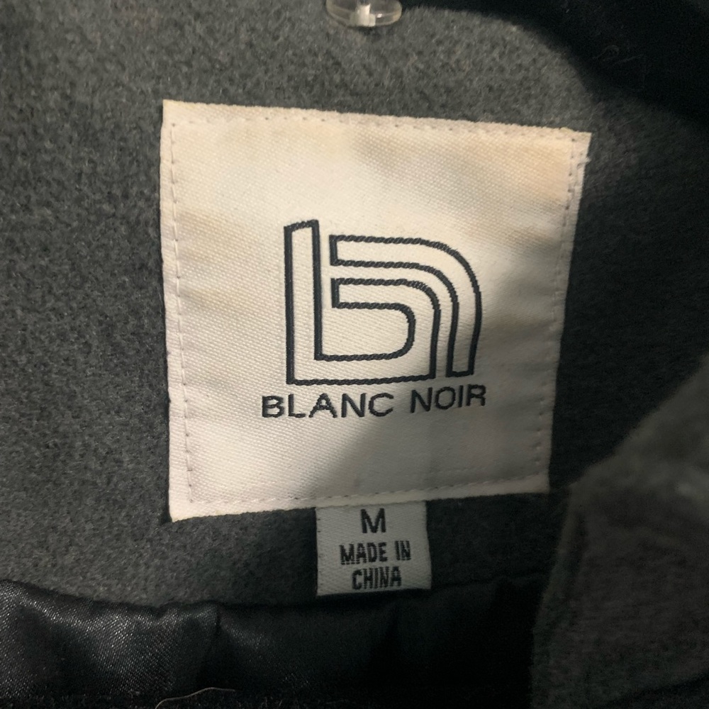 jacket - Picture 3 of 4